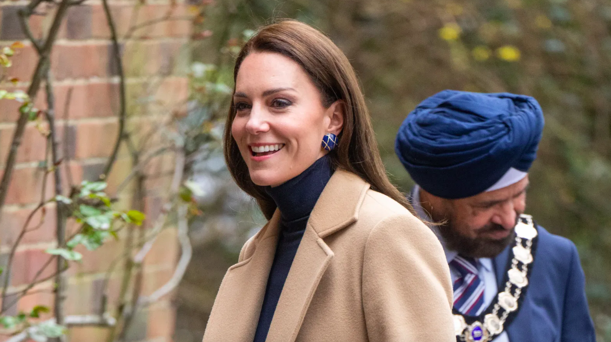 Kate Middleton Celebrated Mardi Gras By Making Pancakes In A Nursing Home