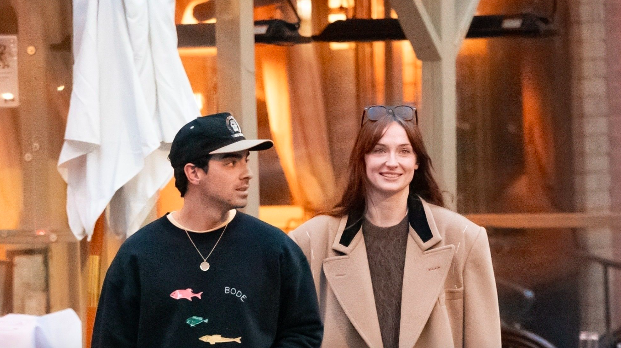 Sophie Turner And Joe Jonas Step Out In Vintage Chic Street Style