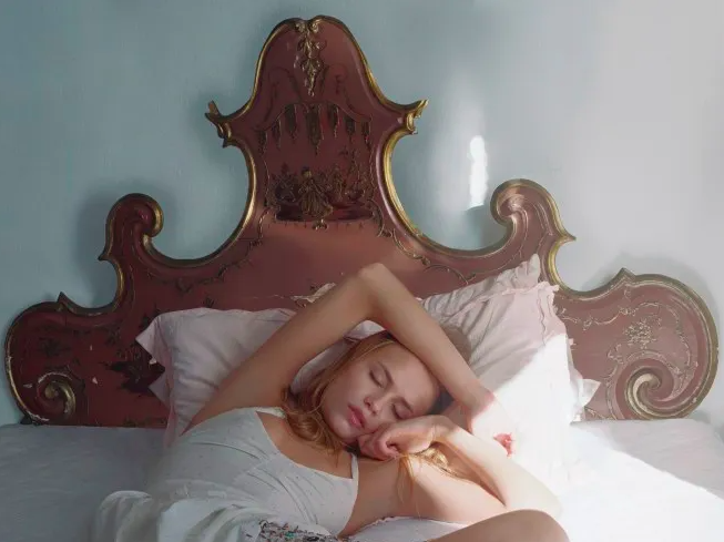8 Simple Tips To Sleep Better During A Heat Wave