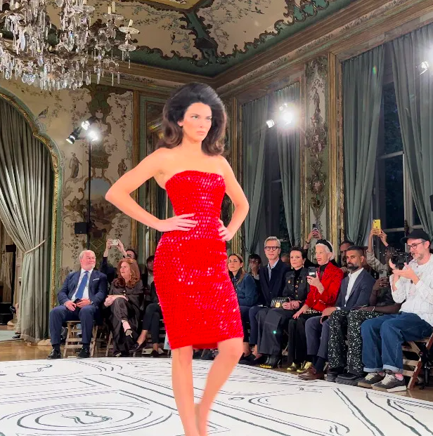 Kendall Jenner Closed The Schiaparelli Show In Paris