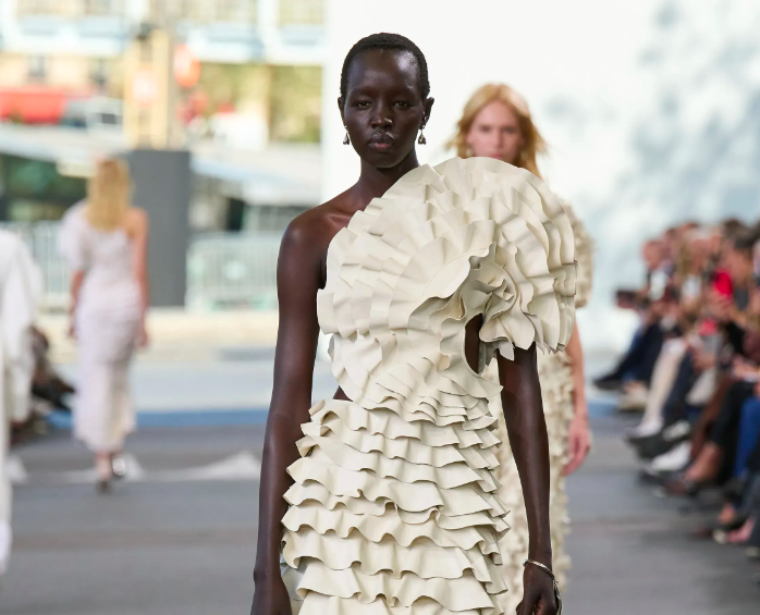 Everything To Know About Gabriela Hearst’s Last Show For Chloé