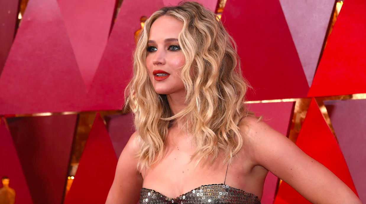 16 Best Hairstyle Ideas For Round Faces