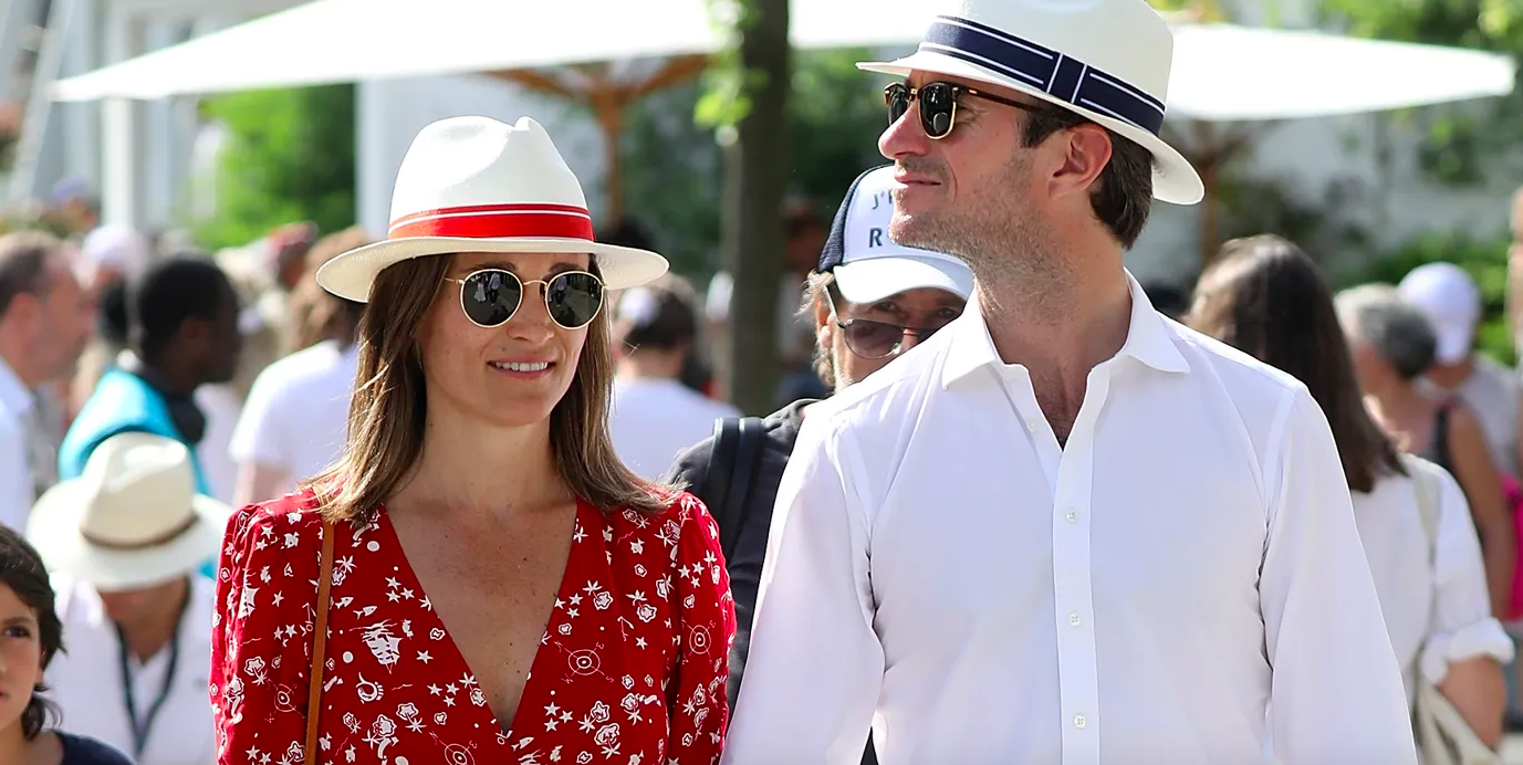 18 Stars Seen In The Stands Of Roland Garros Since The ’90s