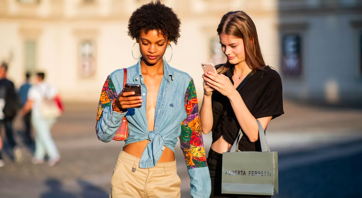 What Digital Media Does To Our Brains And How To Practice Mindful Screen Time