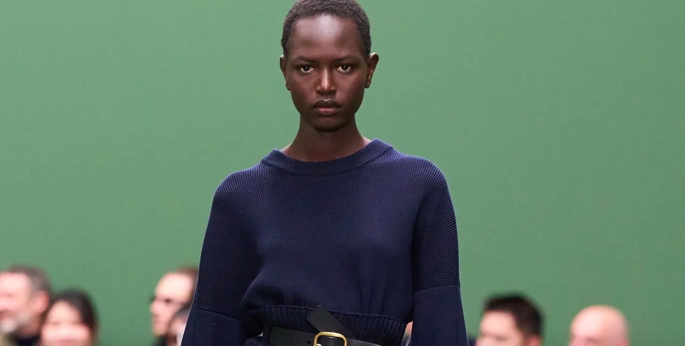 How To Wear A Navy Sweater This Winter