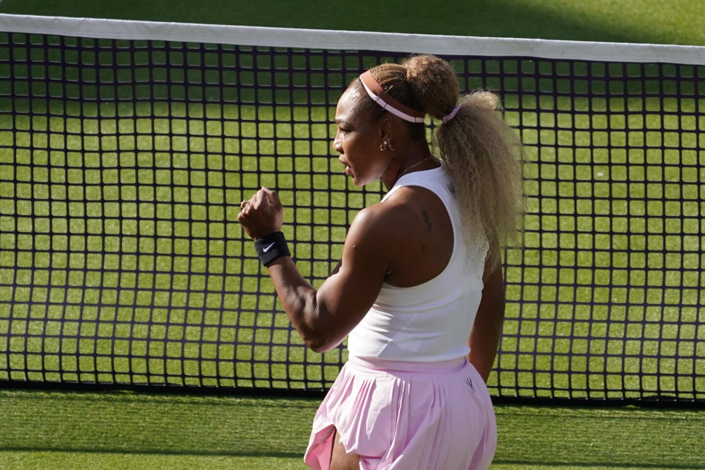 Serena Williams Claims First Competitive Match Win in Four Years at Queen’s Club